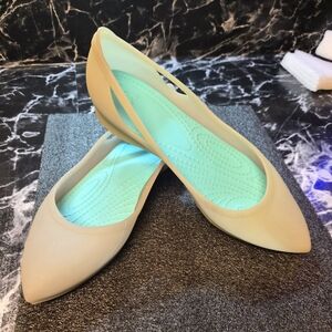 Crocs Pointed Toe Jelly Flats Women’s Size 7 Nude Waterproof